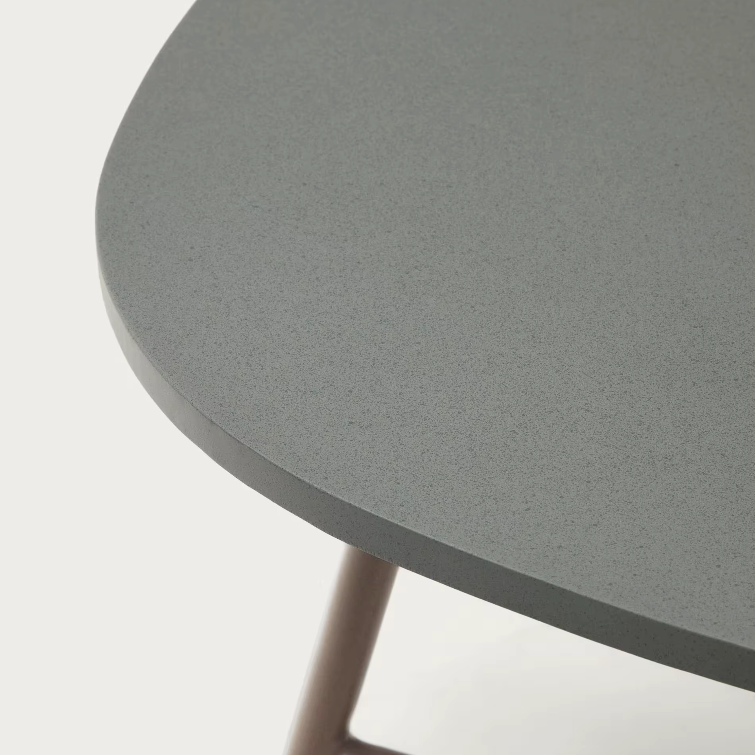 Bramant Outdoor Coffee Table - Mauve