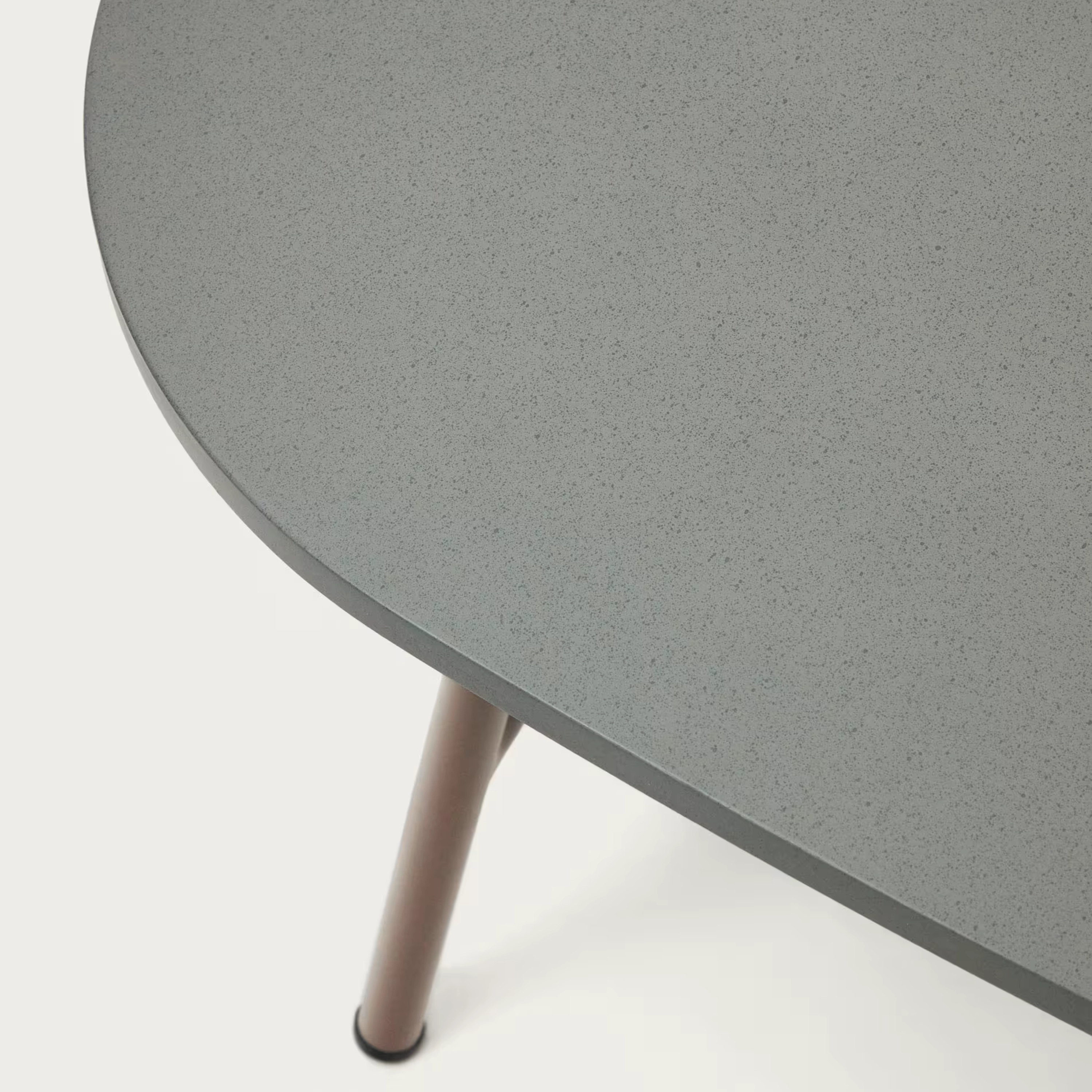 Bramant Outdoor Coffee Table - Mauve