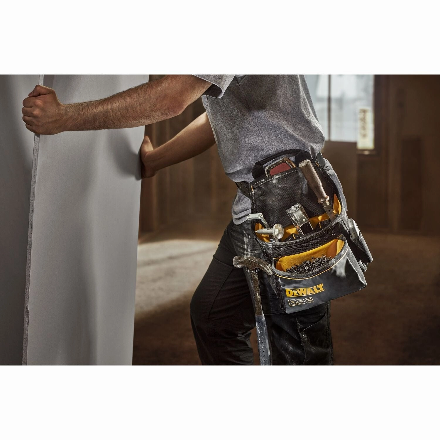 DEWALT DWST540101-Single Pouch 2023