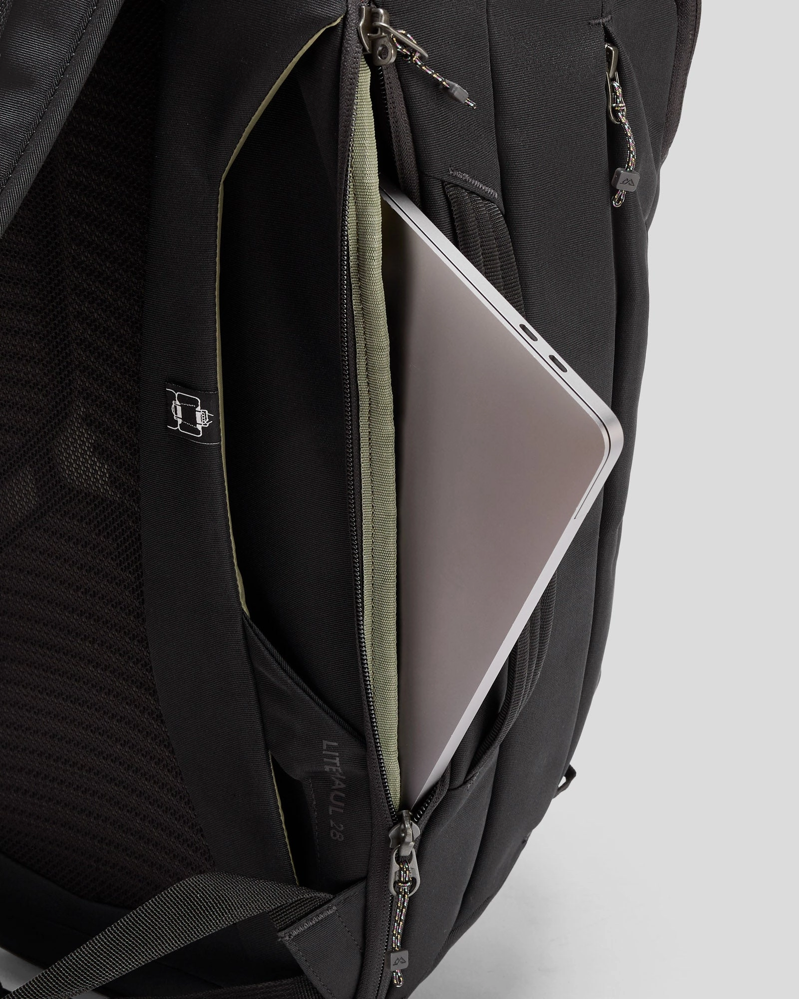 Litehaul Pack v3- 28L - Black Stingray