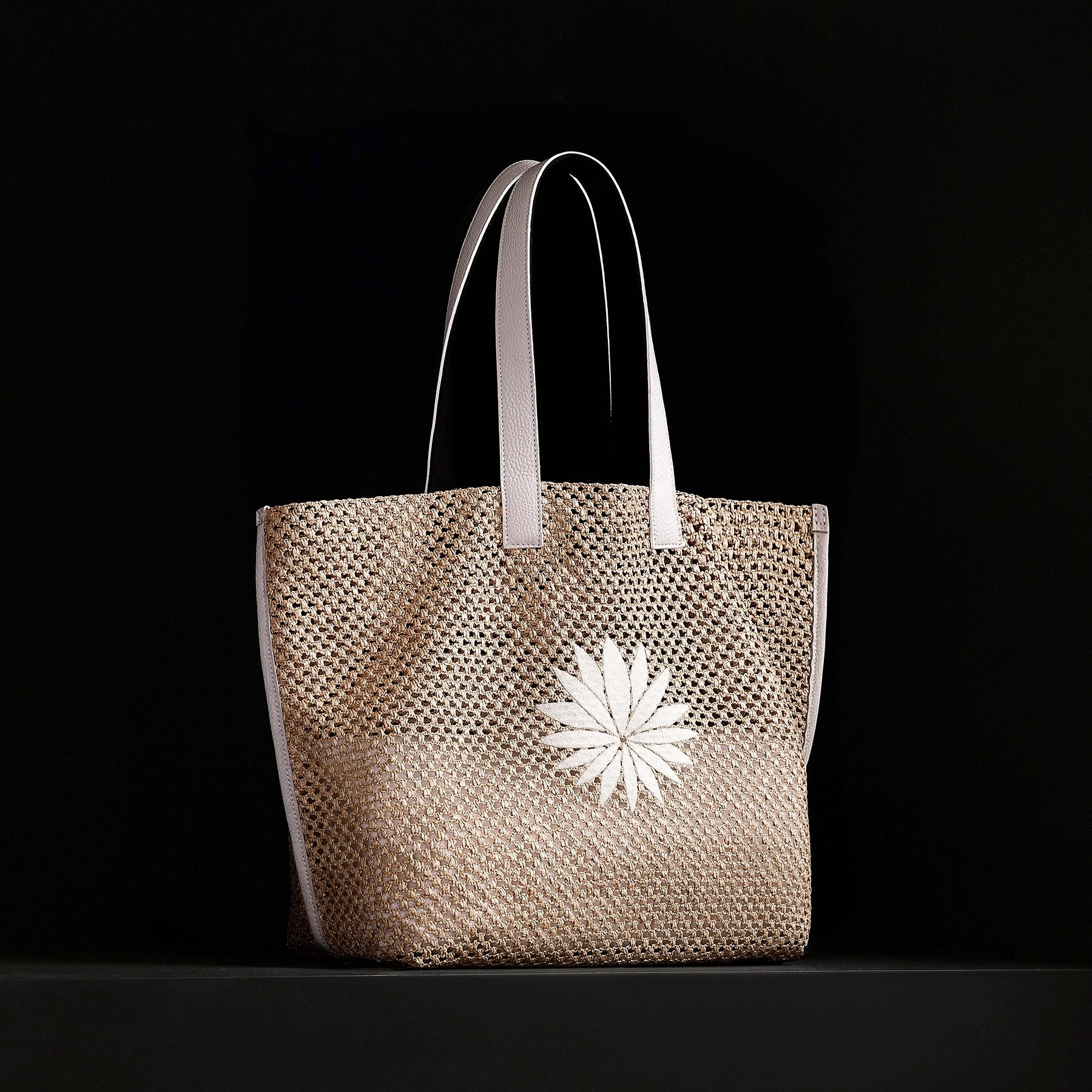 Lotus Raffia Tote - White Sand