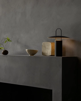 Minimalist Metal Portable Table Lamp | Ray