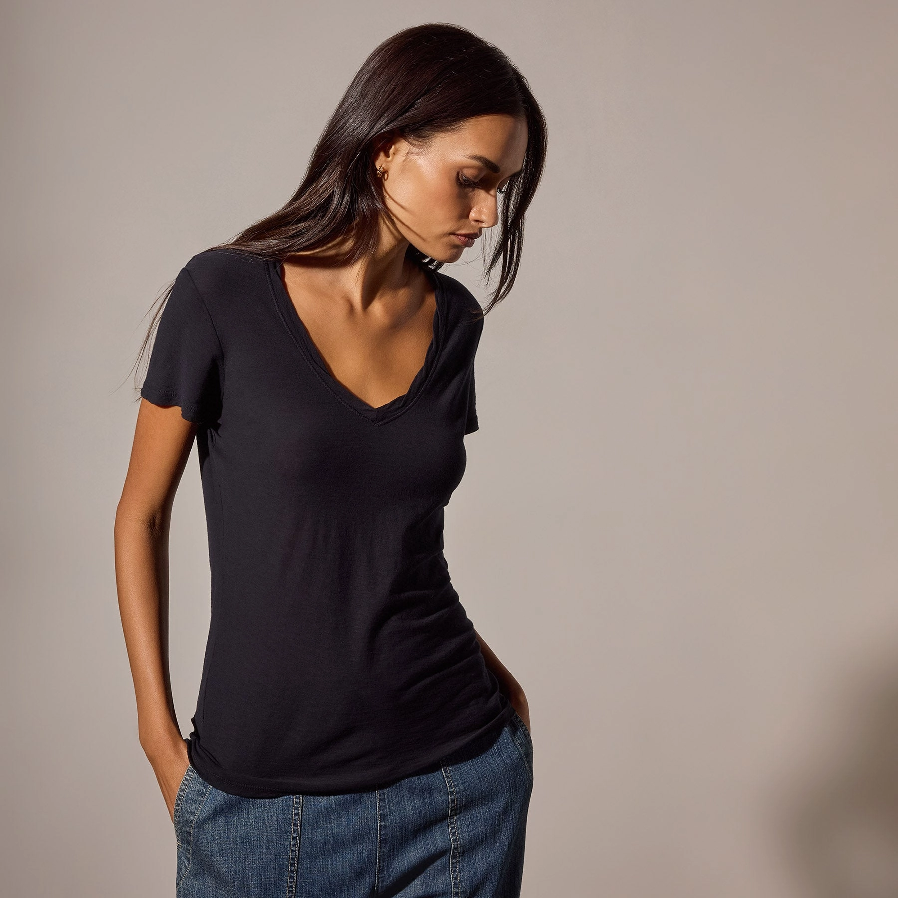 Sheer Slub Casual V Neck - Deep