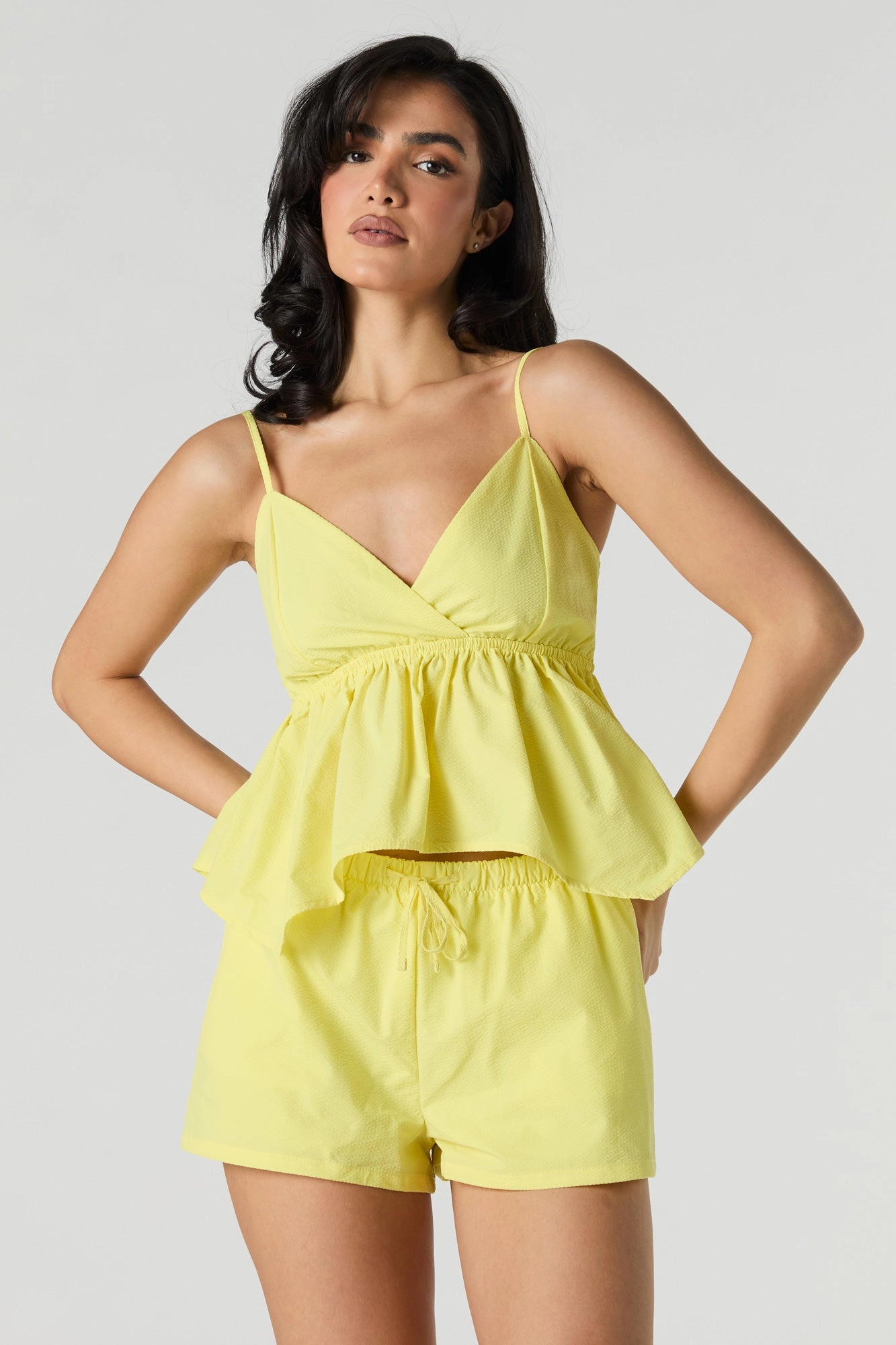 Textured Mid Rise Drawstring Short