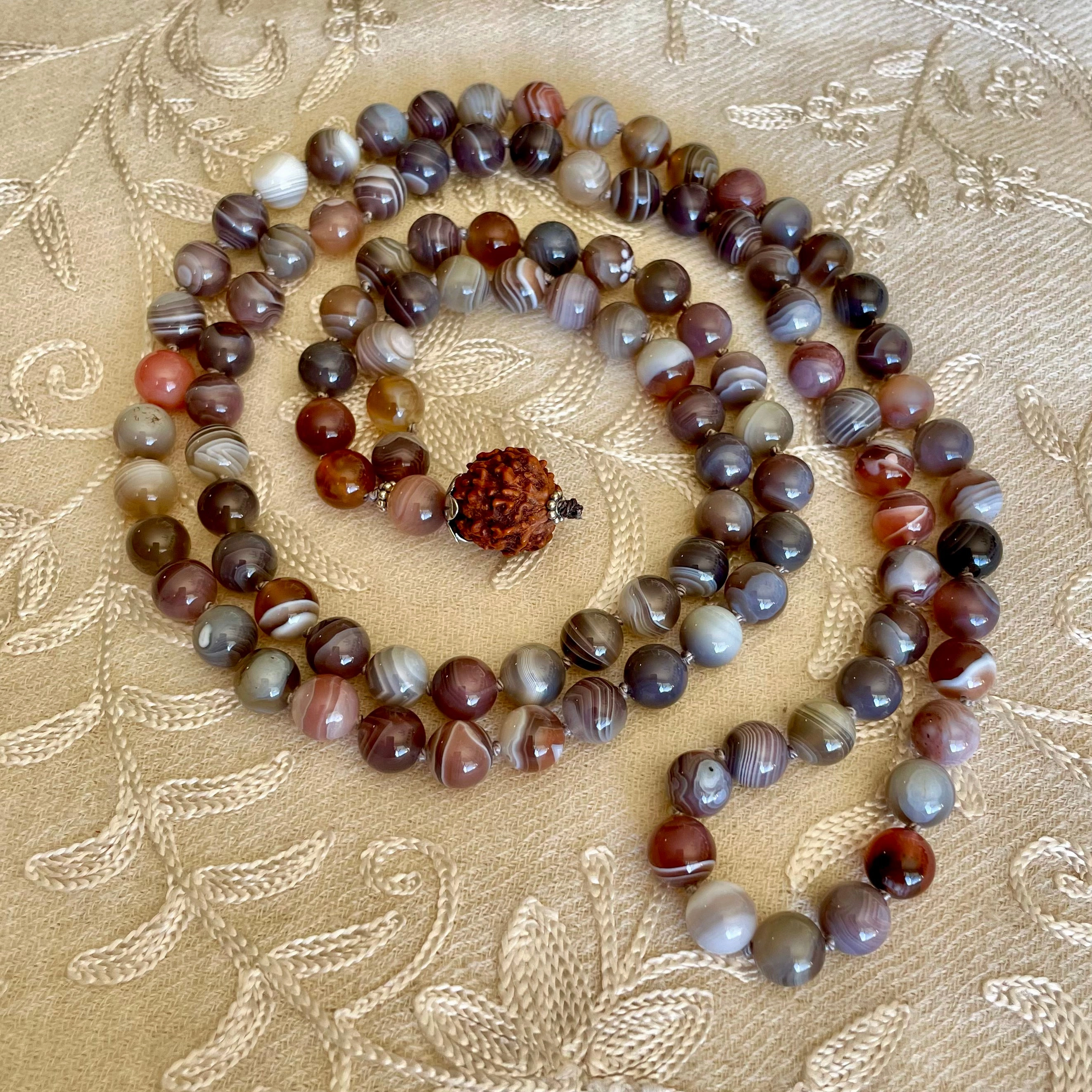 Urmi Botswana Agate Mala